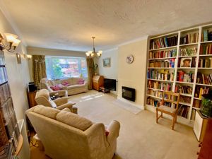 LOUNGE- click for photo gallery